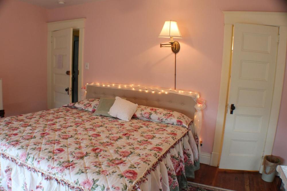 Double Room with Private Bathroom interior